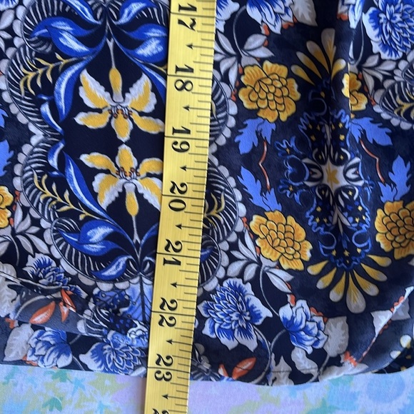 LOFT | Floral Geometric Long Sleeve Popover Blouse Size Small Petite Office - Picture 9 of 10